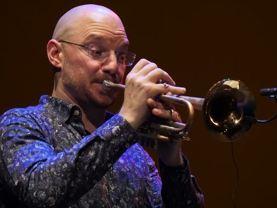 Trompetista de Spanish Brass en concierto